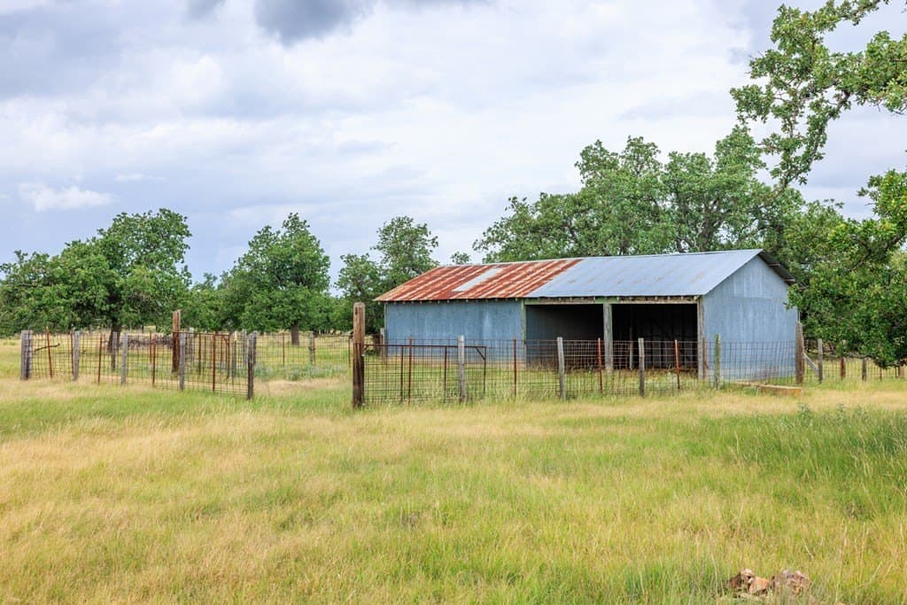 30 acres in Gillespie County - photo 38