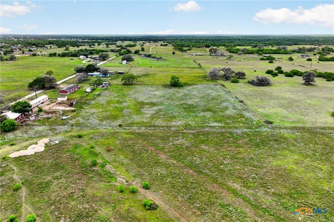 3.78 acres in Gonzales County gallery image 3