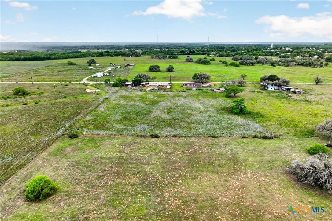 3.78 acres in Gonzales County featured view