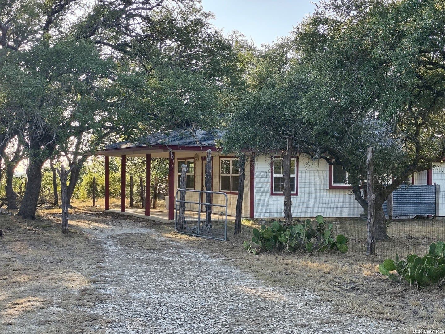 32 acres in Comal County - photo 17
