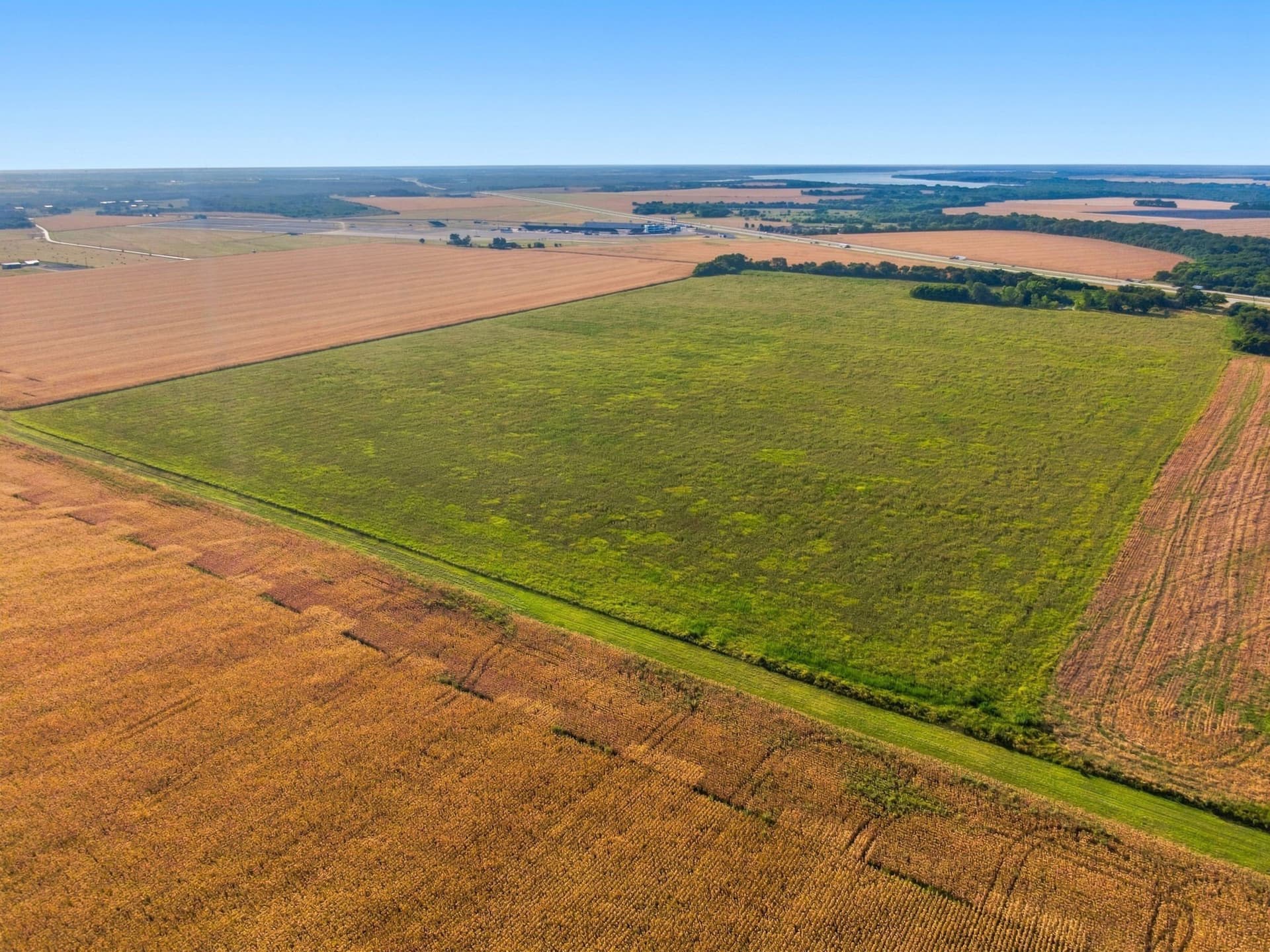 101.85 acres in Ellis County - photo 4