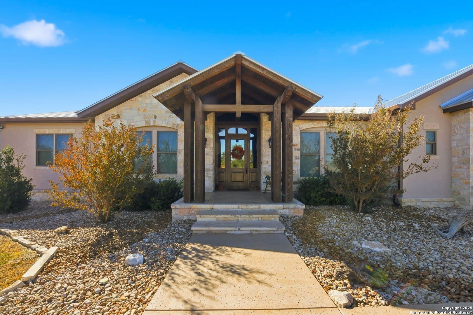 12.5 acres in Gillespie County gallery image 3