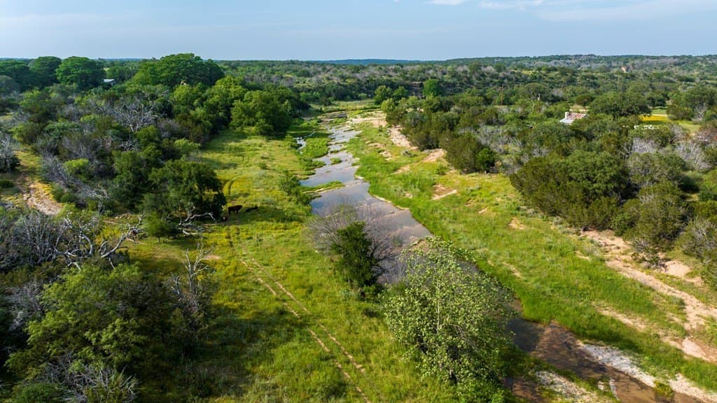 335.11 acres in Gillespie County - photo 44