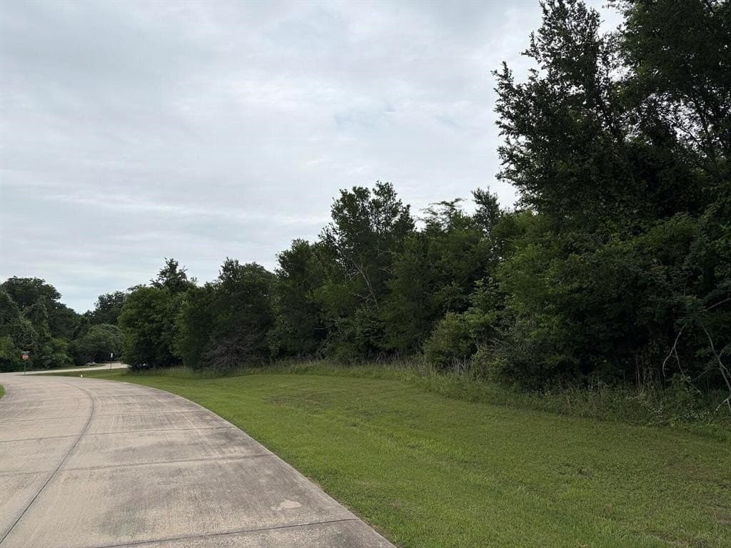 1.83 acres in Kaufman County