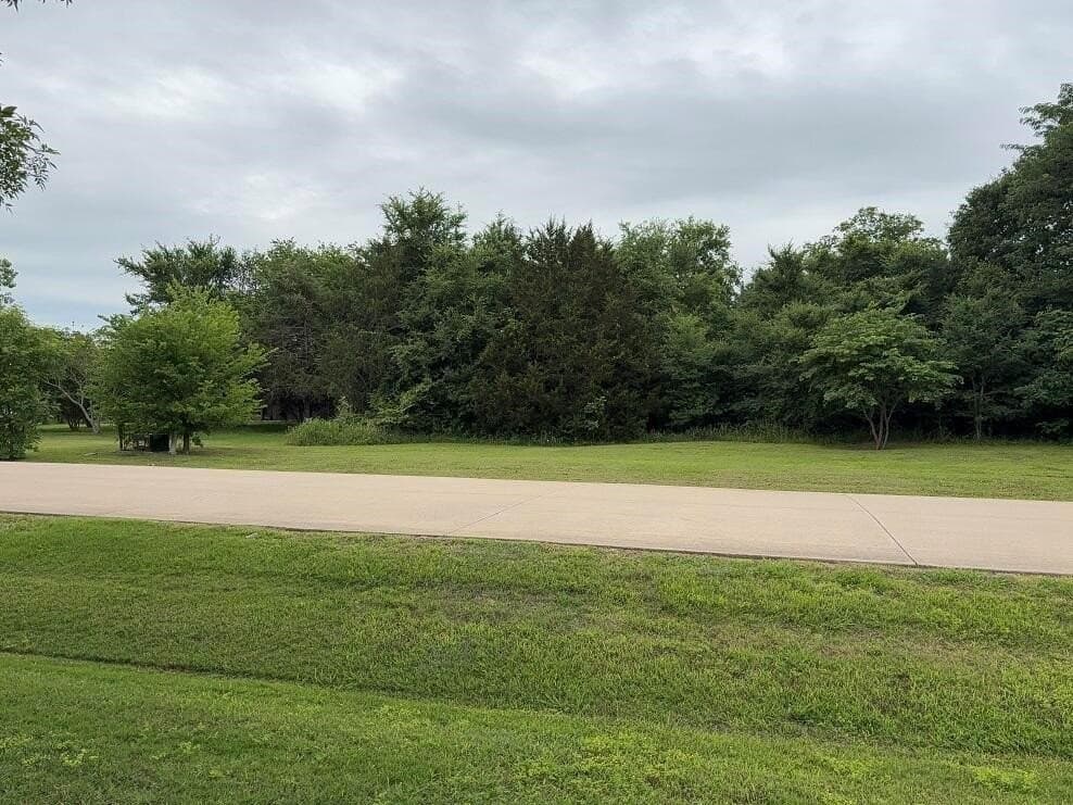 1.83 acres in Kaufman County gallery image 3