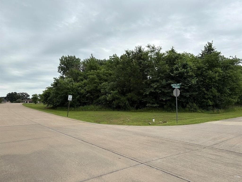 1.83 acres in Kaufman County gallery image 4