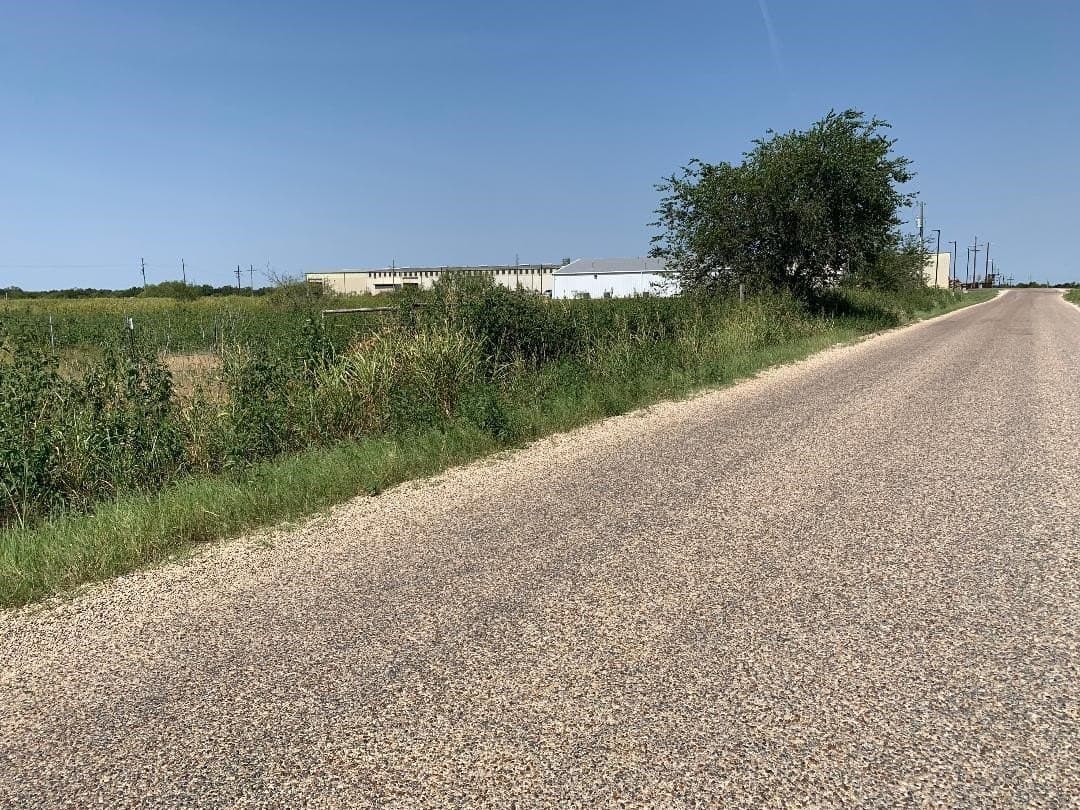 4.29 acres in Hill County - photo 3