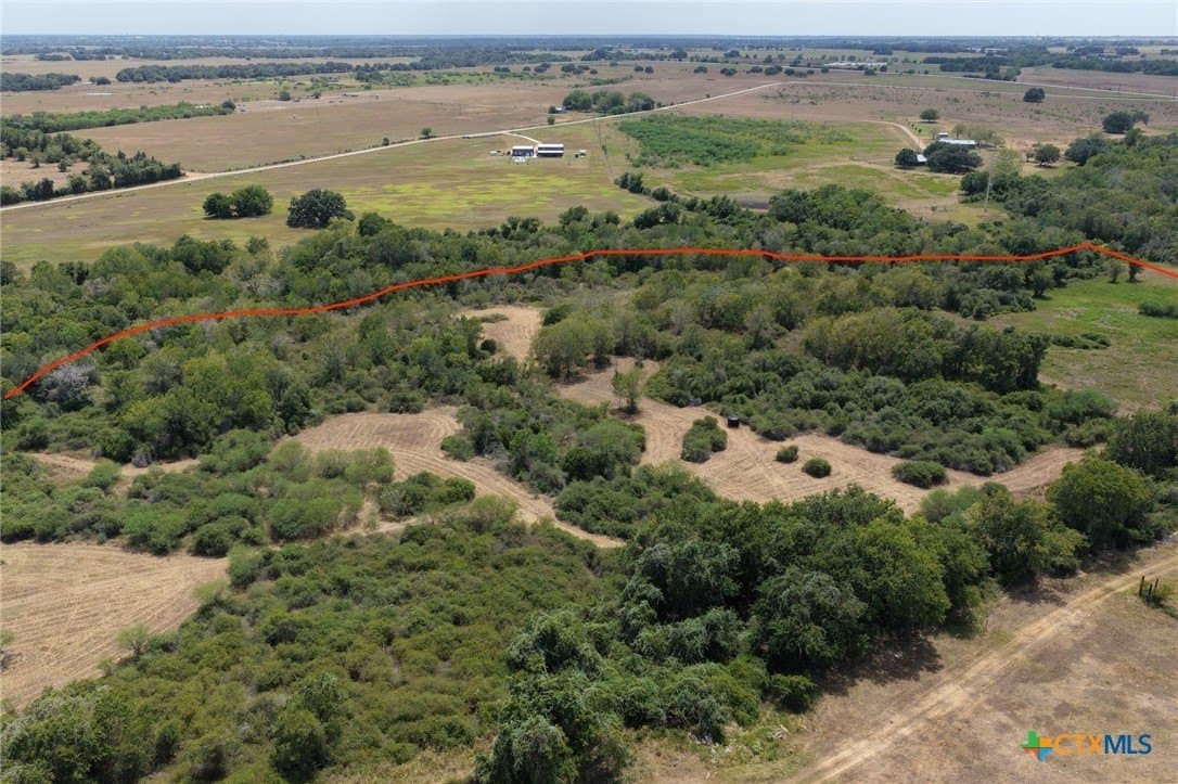 19.63 acres in Lavaca County - photo 4