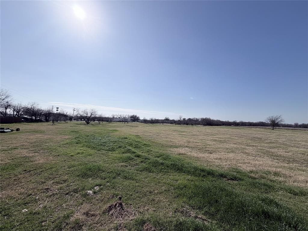 1.03 acres in Hill County