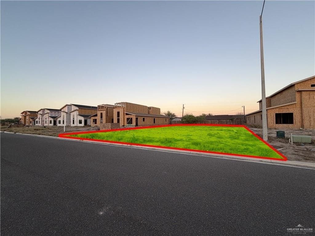 0.19 acres in Hidalgo County - photo 2