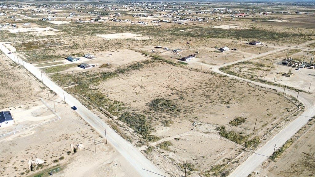 1.8 acres in Ector County gallery image 2