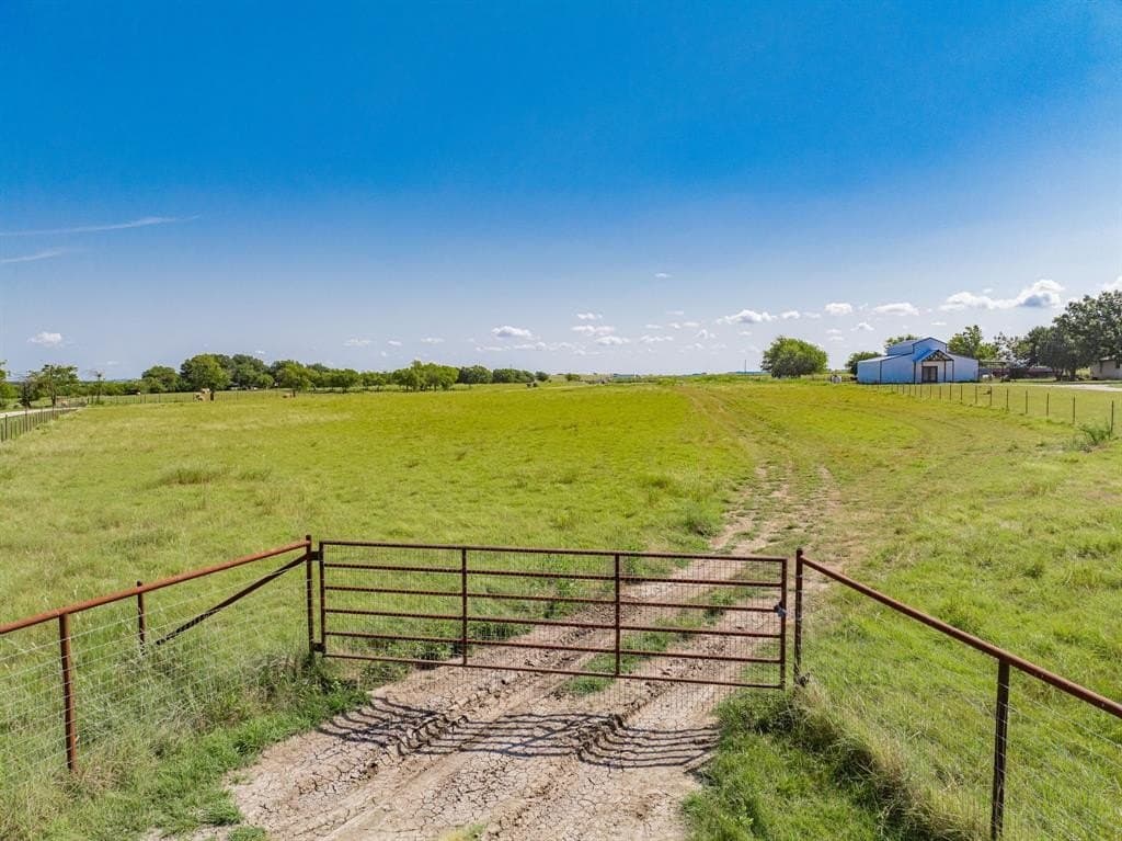 11.07 acres in Hill County