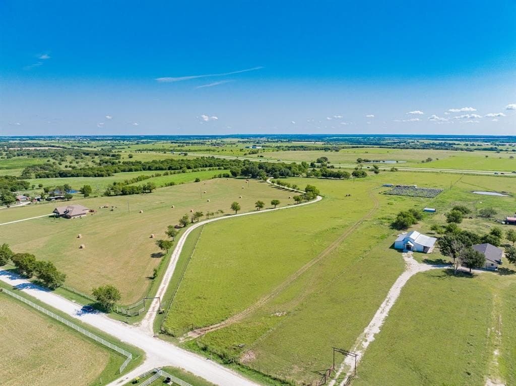 11.07 acres in Hill County gallery image 4