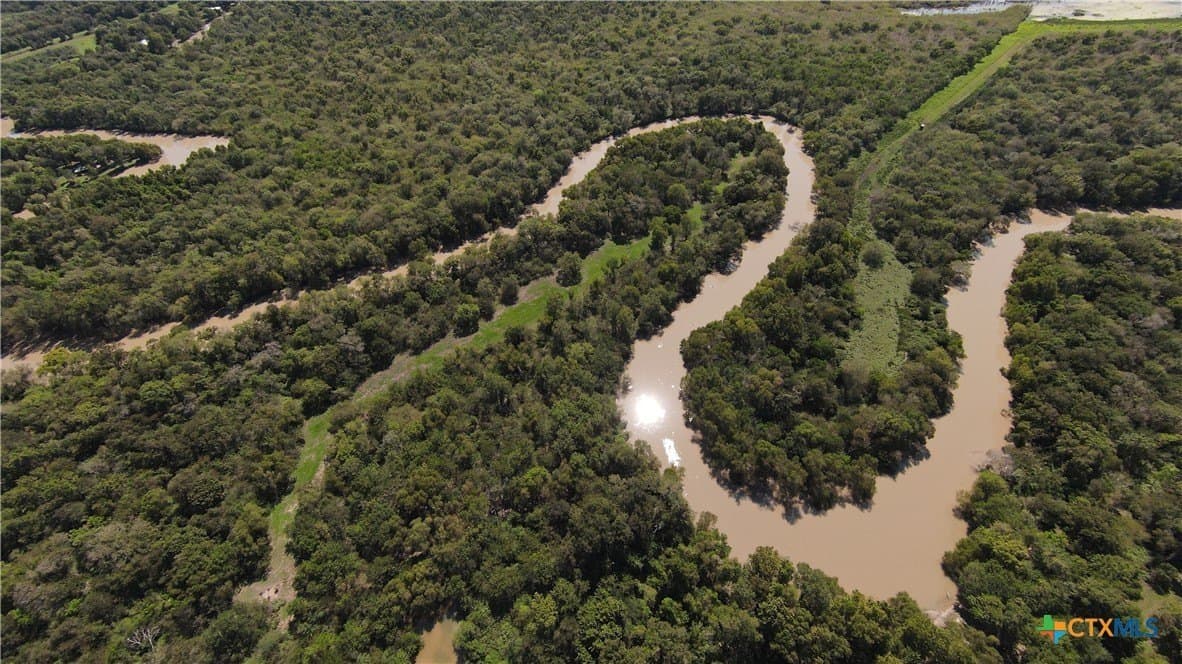 343.24 acres in Victoria County - photo 37