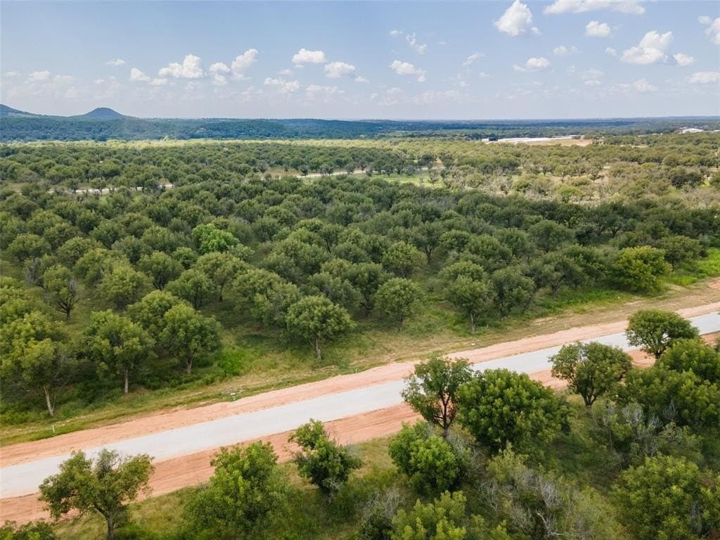 1.58 acres in Hood County gallery image 3