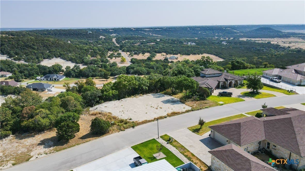 0.85 acres in Bell County - photo 3