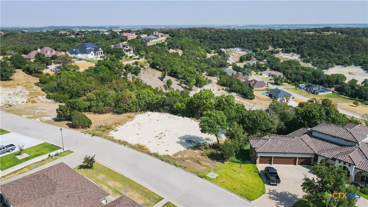 0.85 acres in Bell County - photo 2