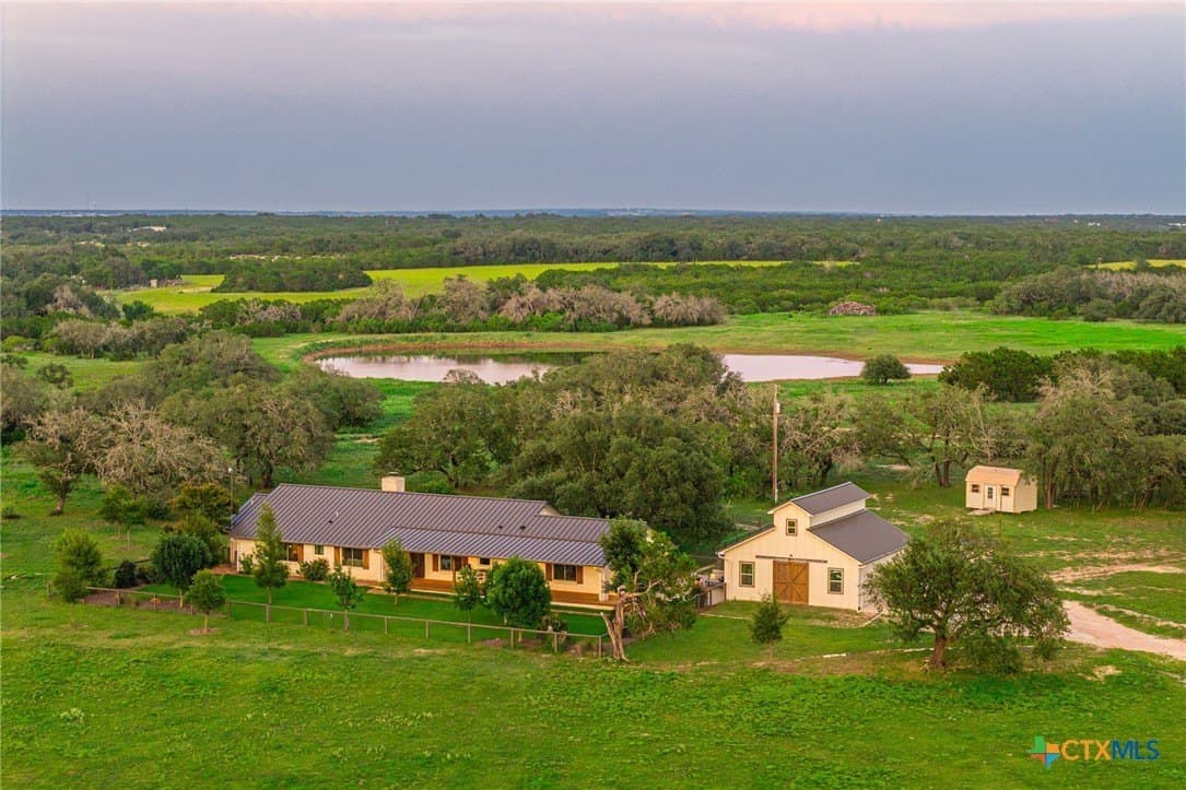 125.4 acres in Williamson County