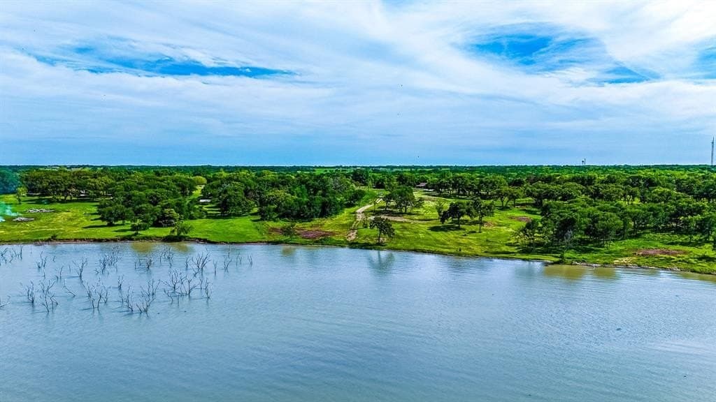 1.01 acres in Navarro County featured view