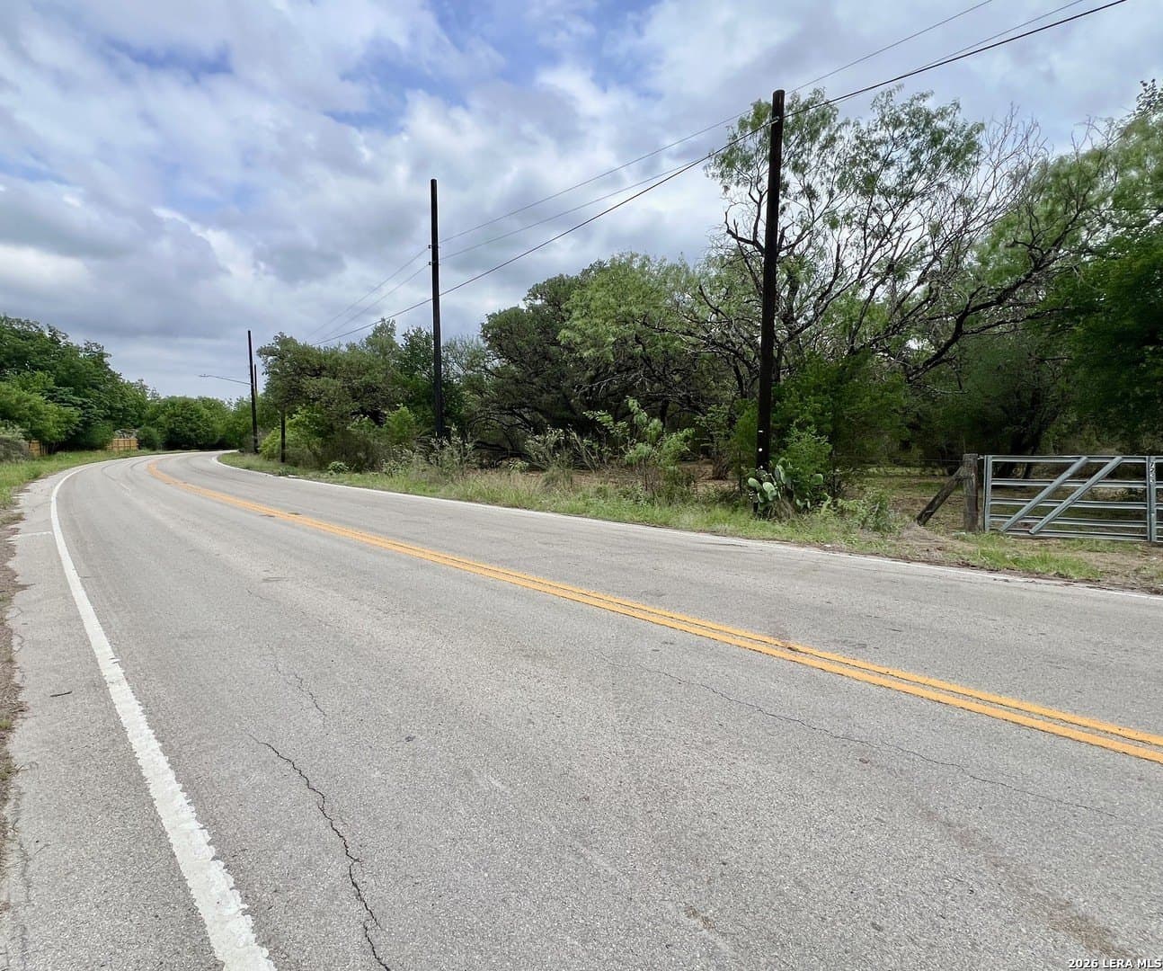 3.52 acres in Bexar County gallery image 4