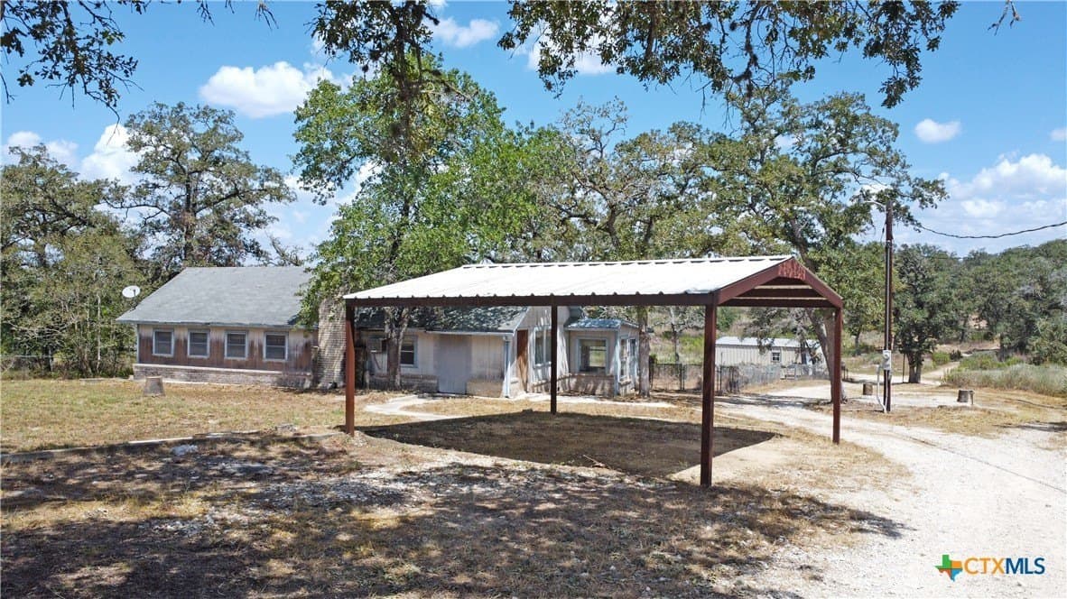 10.01 acres in Guadalupe County - photo 35