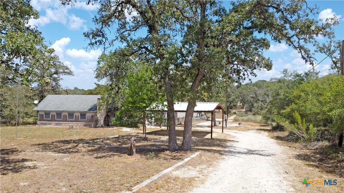 10.01 acres in Guadalupe County - photo 34