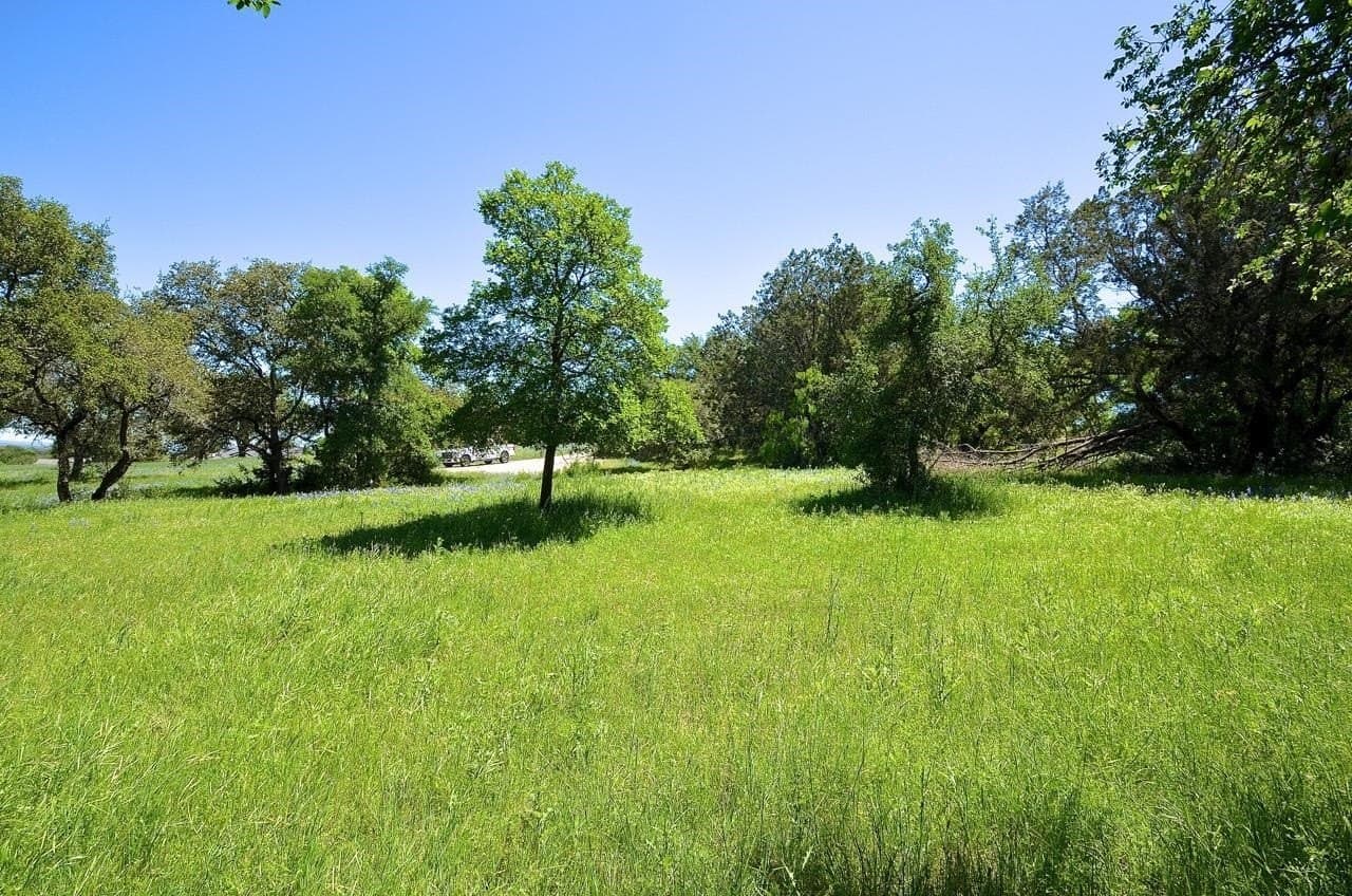0.25 acres in Llano County - photo 20