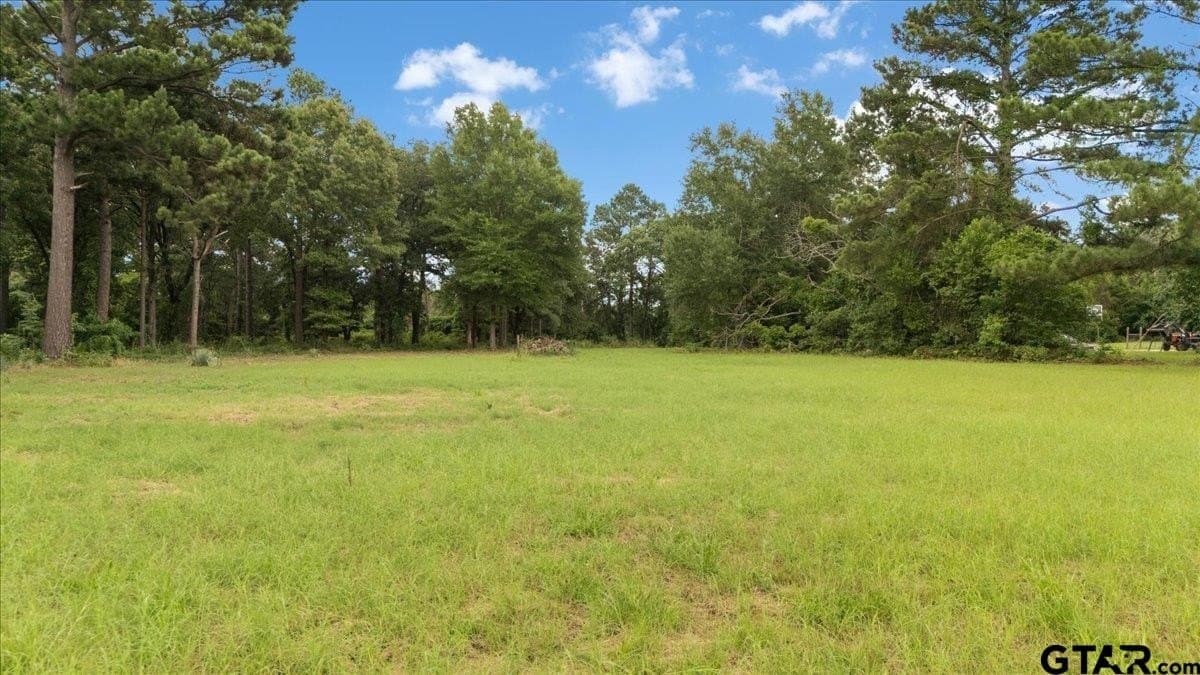 2.36 acres in Smith County - photo 14