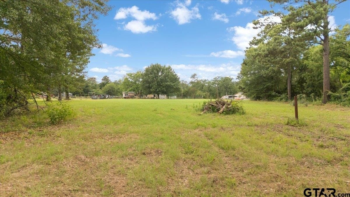 2.36 acres in Smith County - photo 11