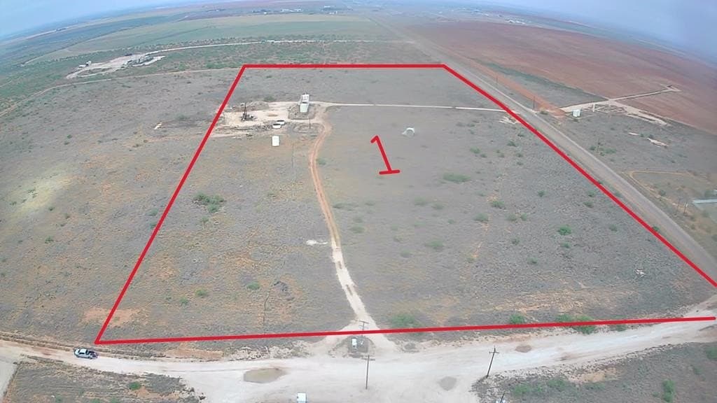 24.7 acres in Gaines County