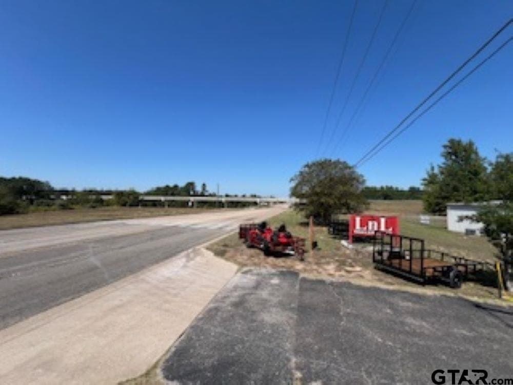 10.53 acres in Smith County - photo 38