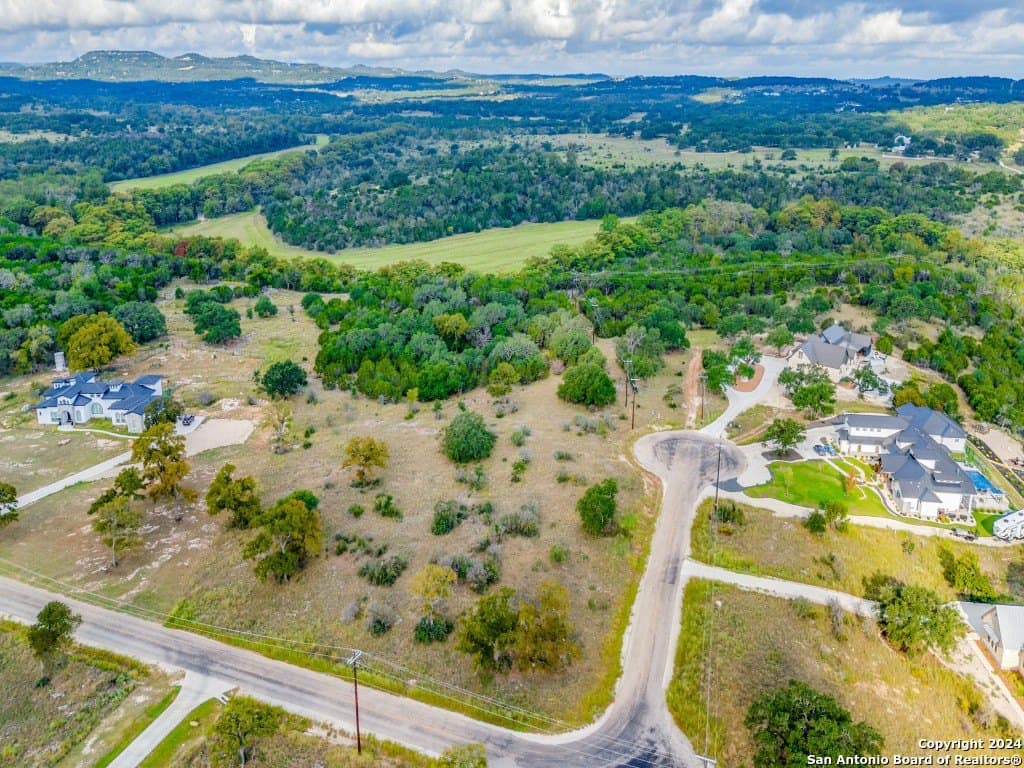 6.13 acres in Kendall County gallery image 3