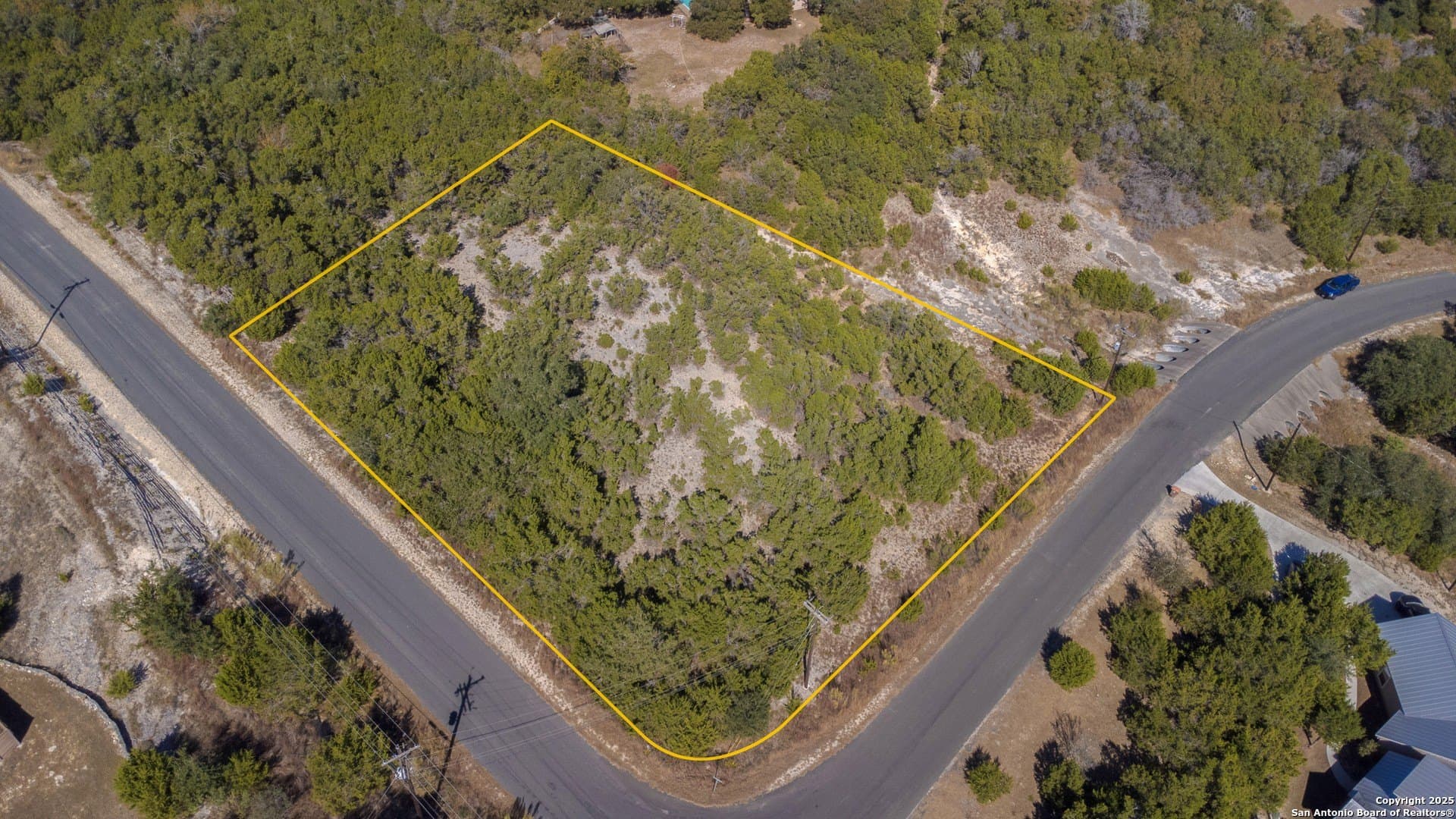 1.21 acres in Comal County - photo 6