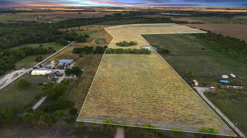 37.27 acres in Ellis County gallery image 2
