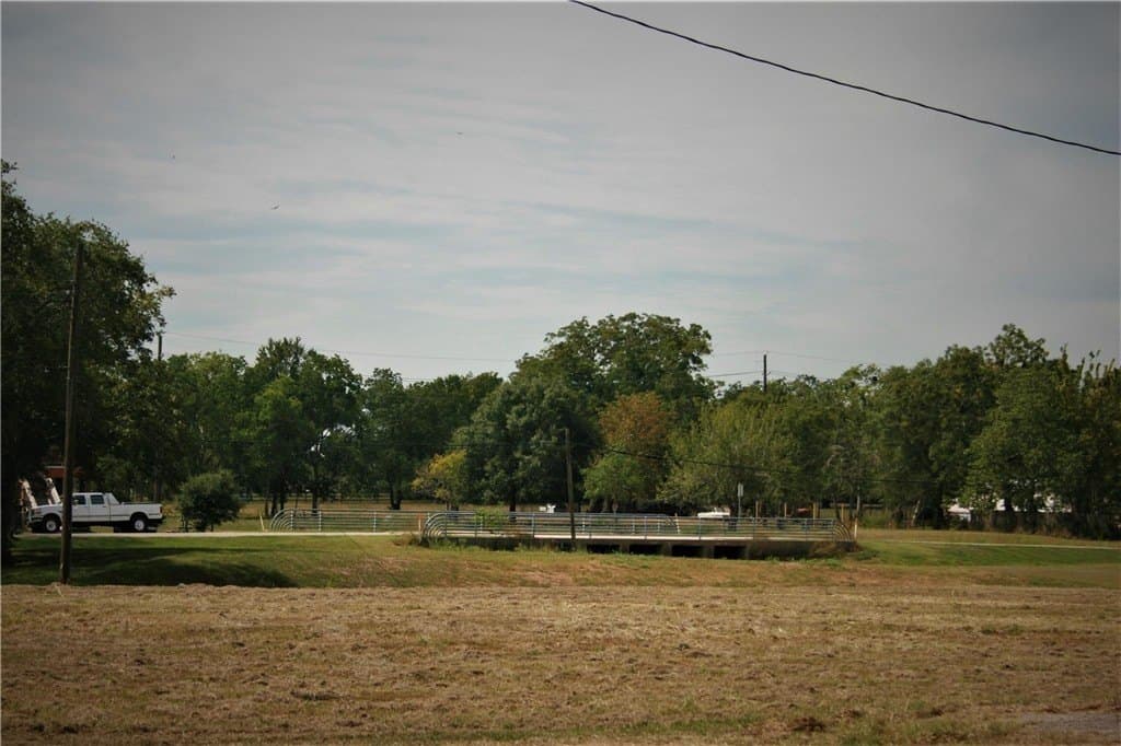 1.45 acres in AUSTIN County - photo 3