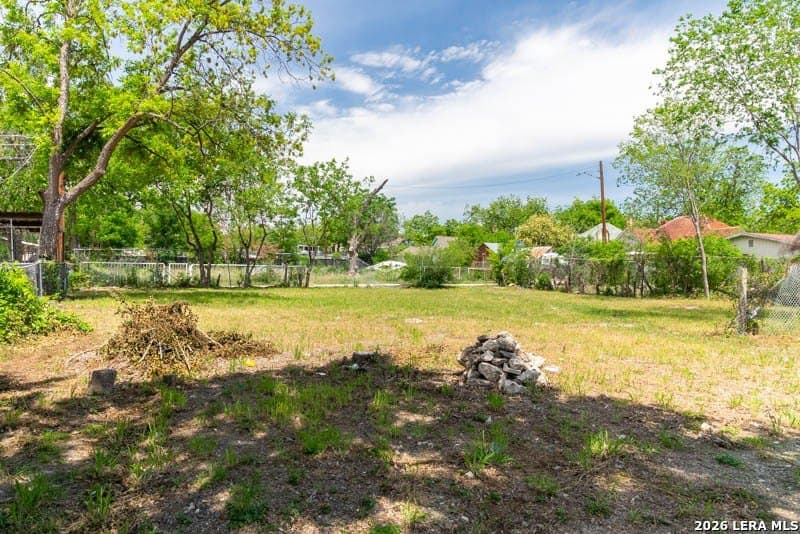 0.32 acres in Bexar County gallery image 2