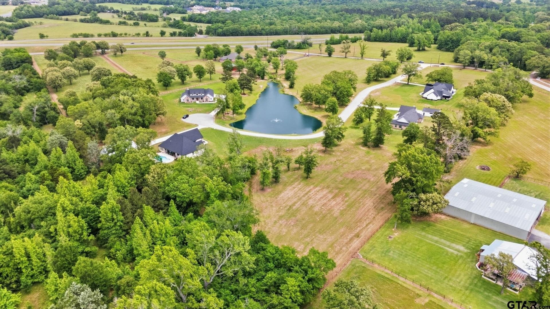 1.99 acres in Smith County gallery image 3
