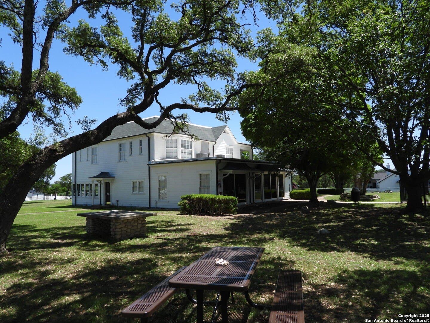 3.98 acres in Bandera County - photo 34
