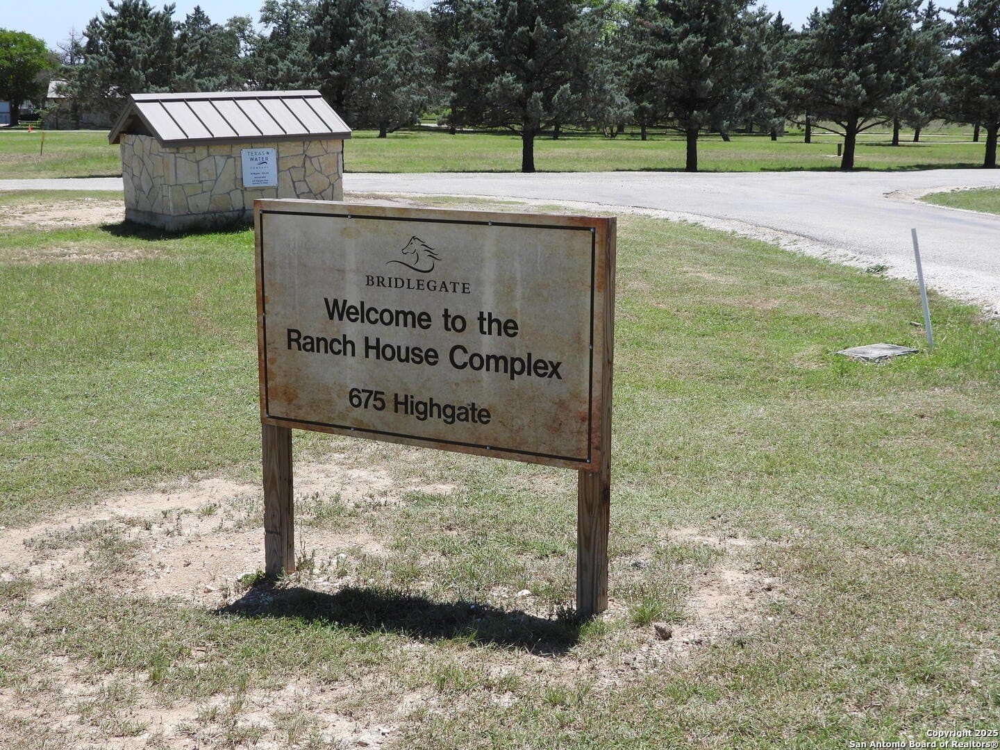 3.98 acres in Bandera County - photo 37