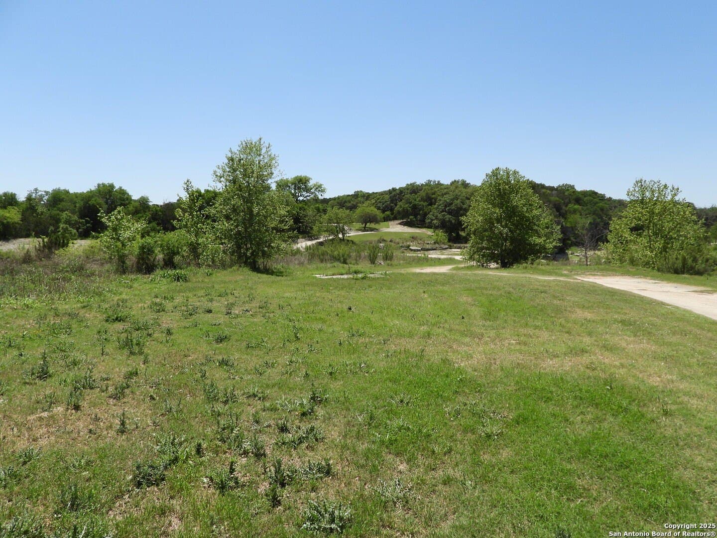 3.98 acres in Bandera County - photo 25