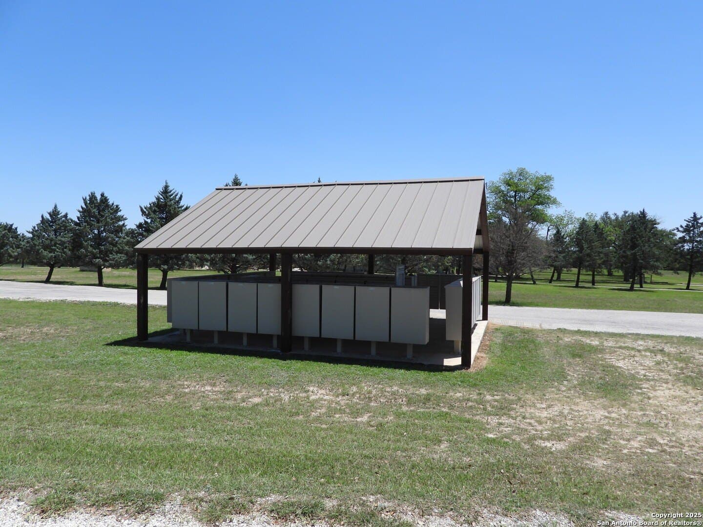 3.98 acres in Bandera County - photo 38