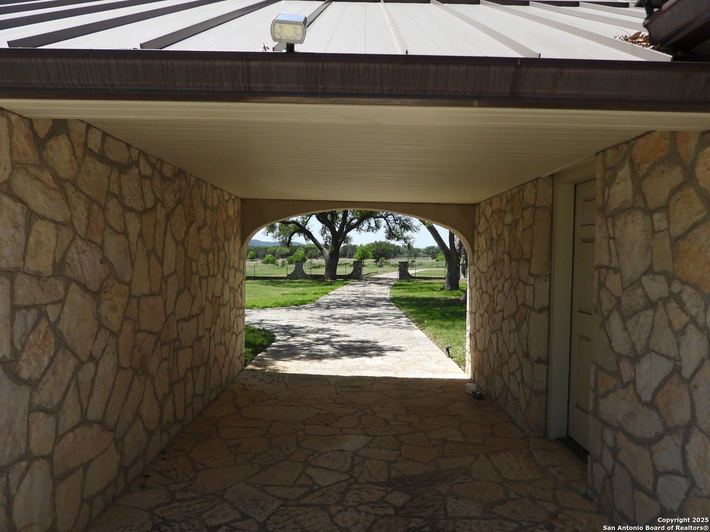 3.98 acres in Bandera County - photo 46