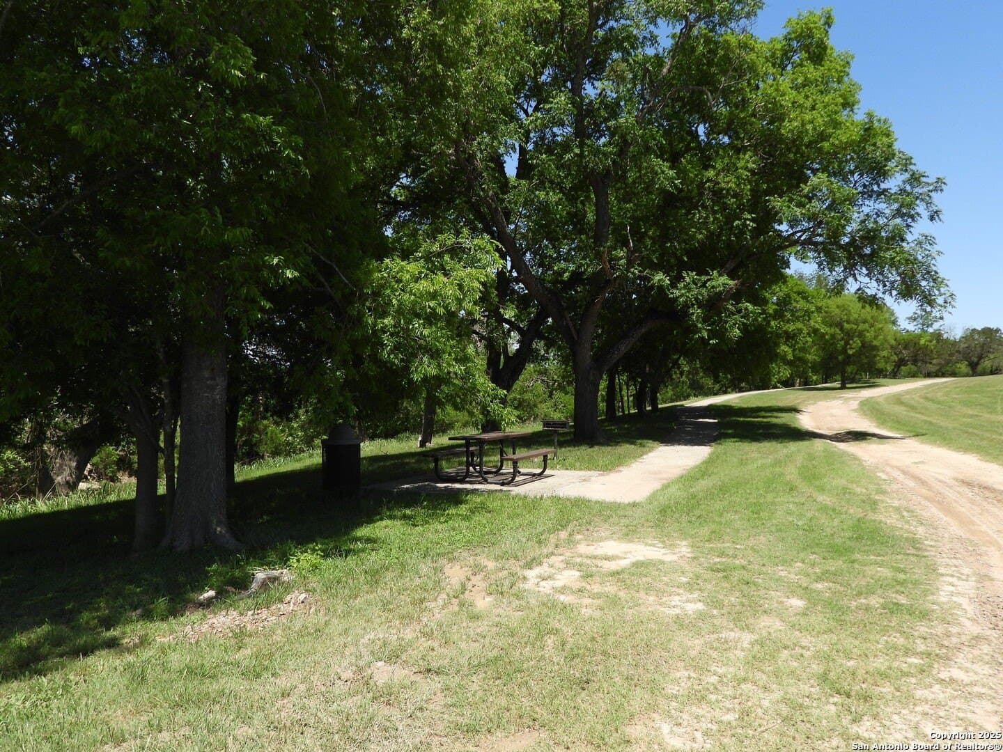 3.98 acres in Bandera County - photo 23
