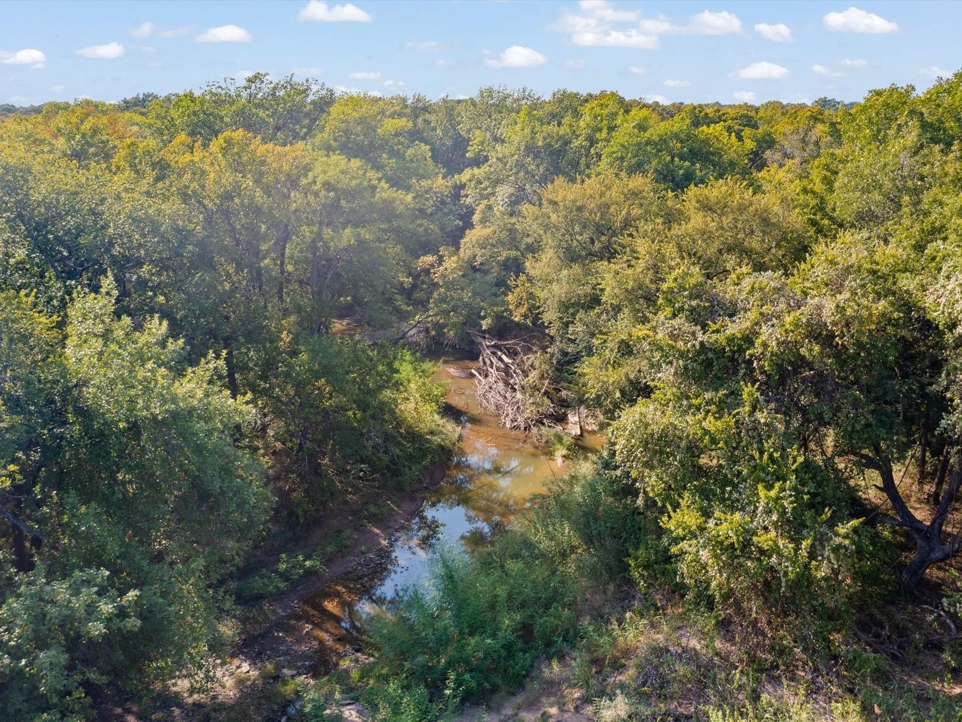 7.98 acres in Tarrant County - photo 3