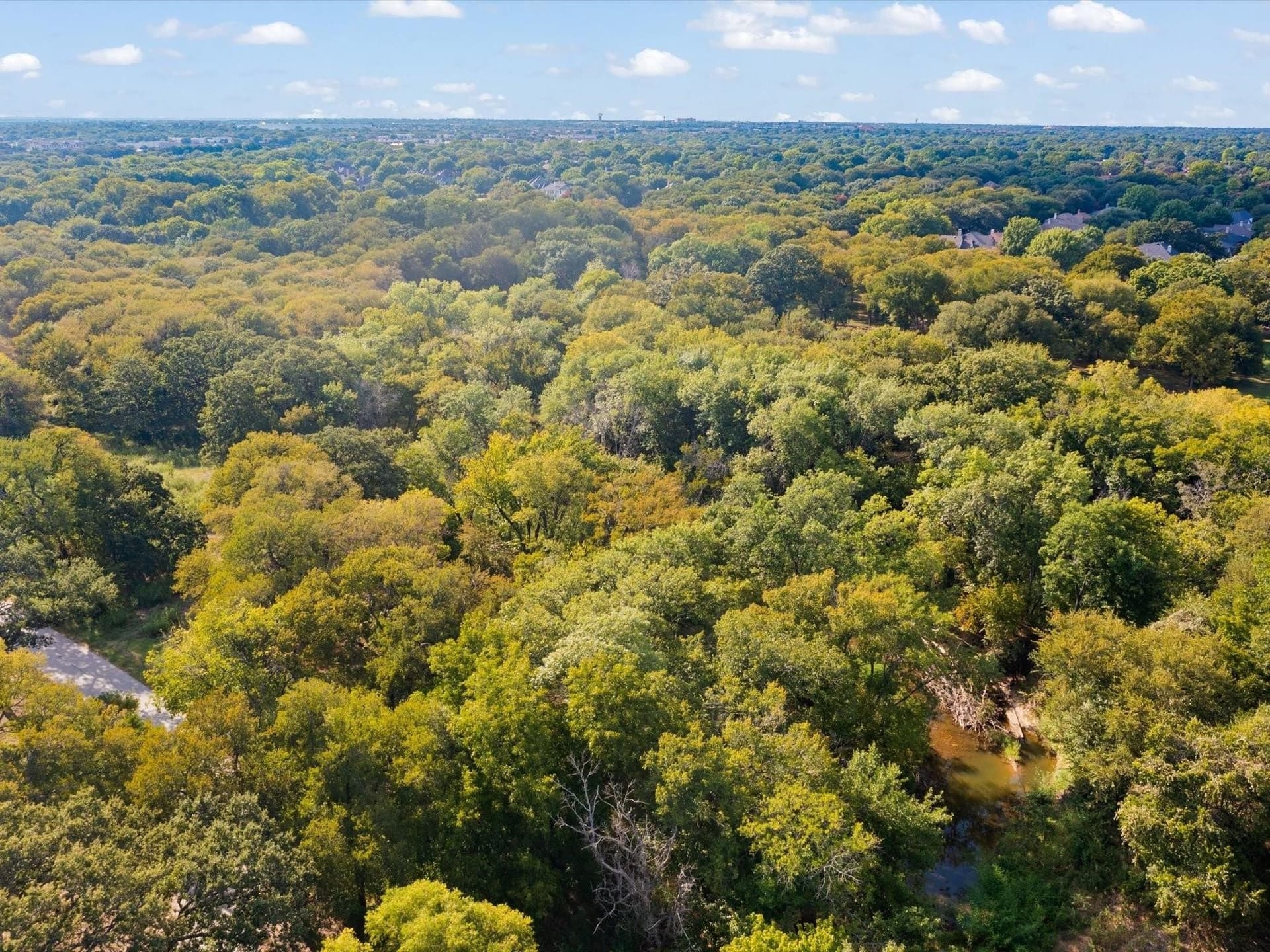 7.98 acres in Tarrant County - photo 2