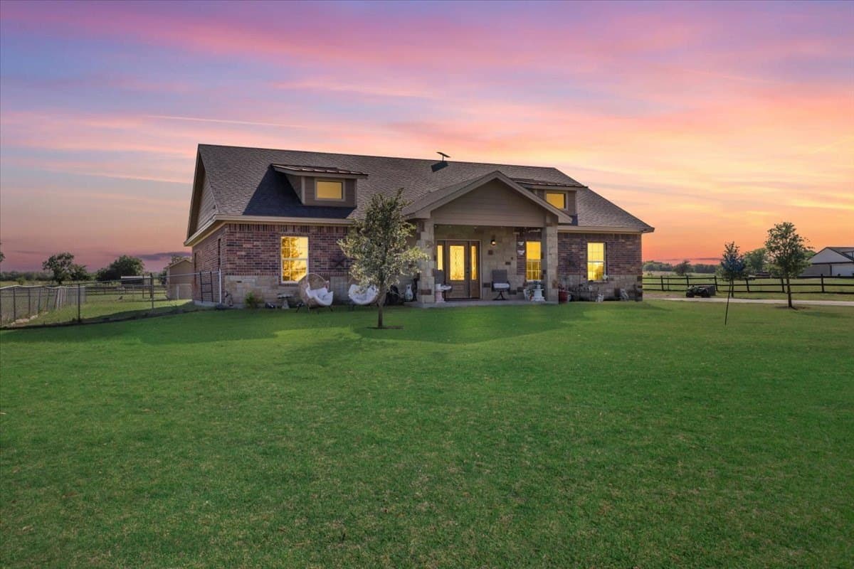 10 acres in Hill County - photo 28