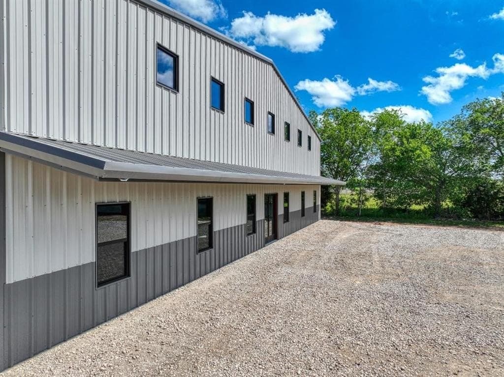 10 acres in Navarro County gallery image 3