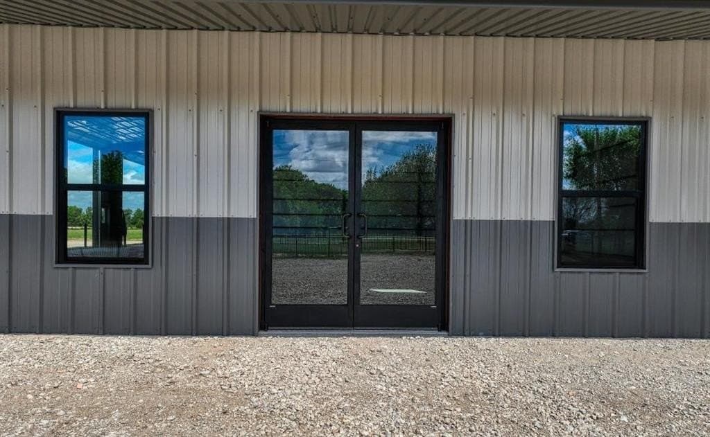 10 acres in Navarro County gallery image 4