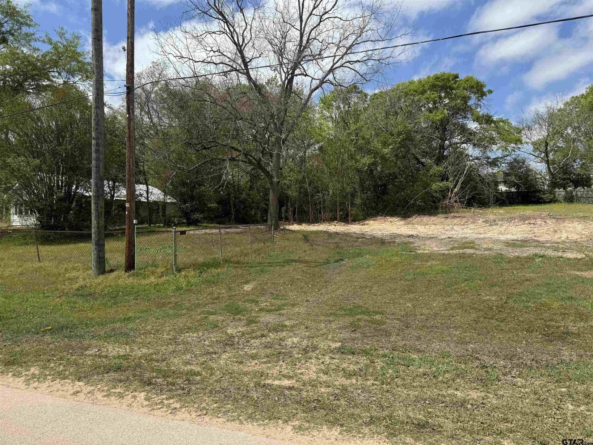 0.54 acres in Smith County gallery image 3