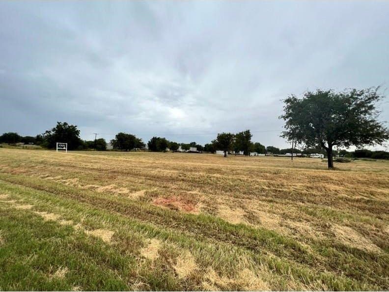 2.67 acres in Baylor County gallery image 3